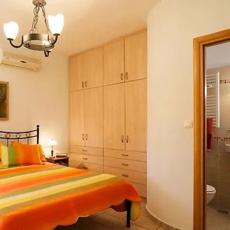 Syros Stilvi House Chrousa